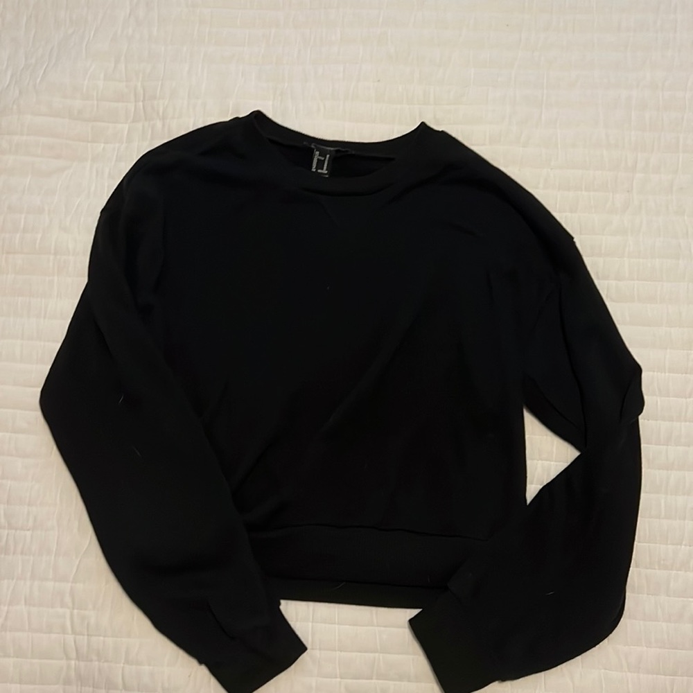 Black Forever 21 sweatshirt